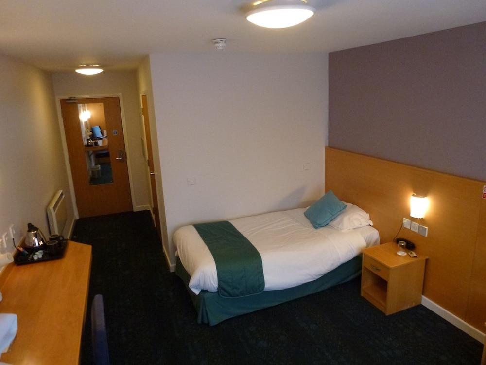 The Olympic Lodge Aylesbury  Eksteriør billede