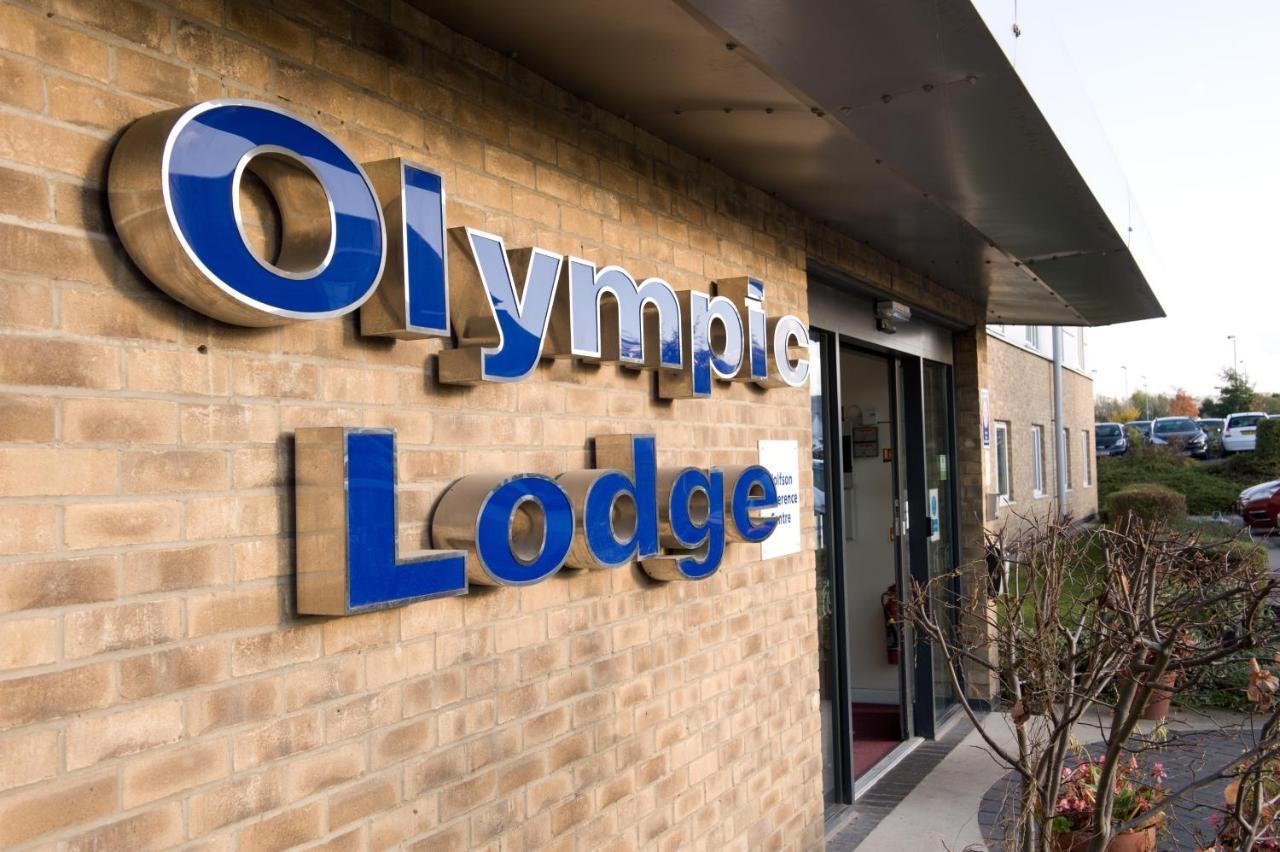 The Olympic Lodge Aylesbury  Eksteriør billede