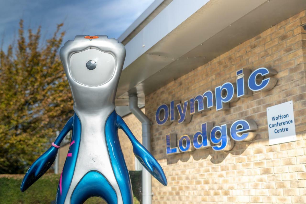 The Olympic Lodge Aylesbury  Eksteriør billede